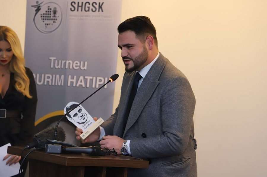 Gramoz Vokrri tregon se si plasi 'sherri' mes tij dhe Agim Ademit
