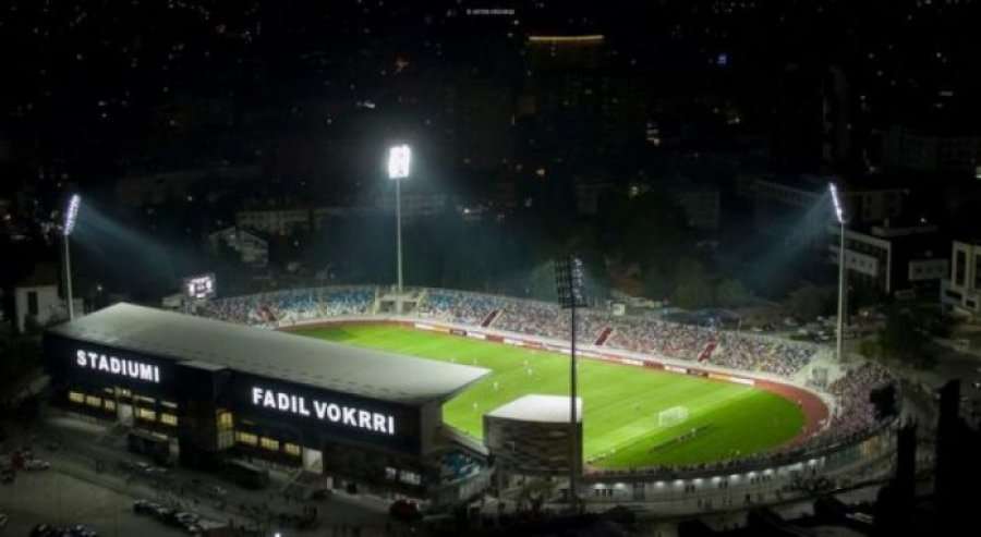 Kështu duket fusha e stadiumit ‘Fadil Vokrri’ para ndeshjes