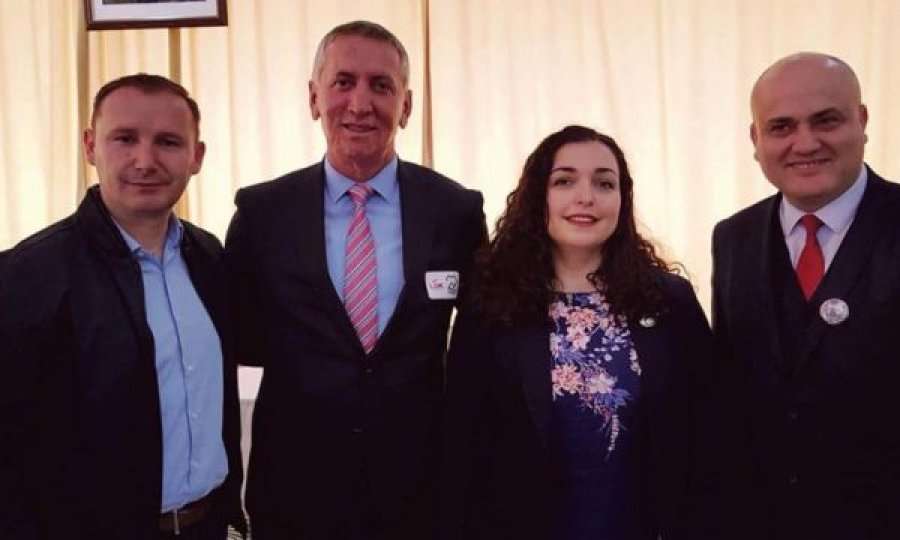 Avdyli komenton foton me Qunin e pa Selmanajn, shprehet se është neutral