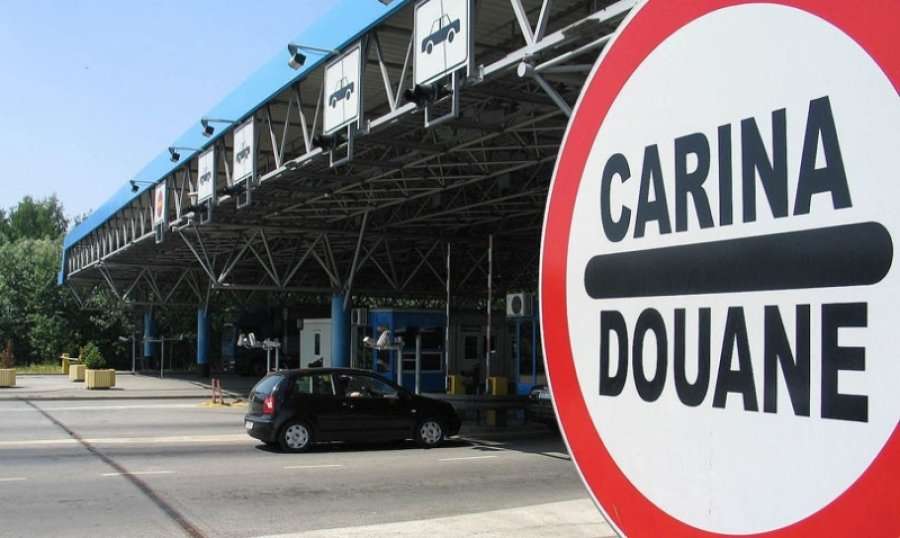 Heqja e taksës tash do të ishte gabim strategjik, thotë këshilltari i presidentit