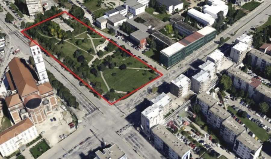 Arsyet e ngecjes së punimeve për parkingun nëntokësor te Filologjiku