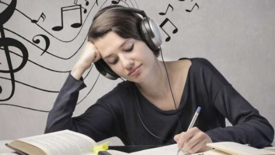Matematika mësohet më lehtë me muzikë