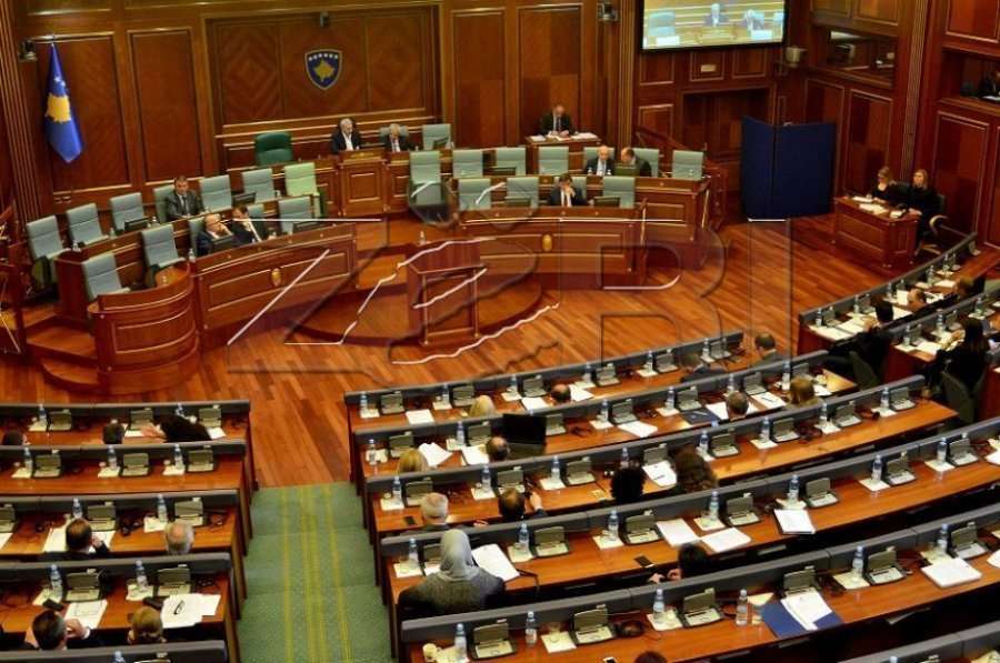 Kuvendi shkon në pauzë