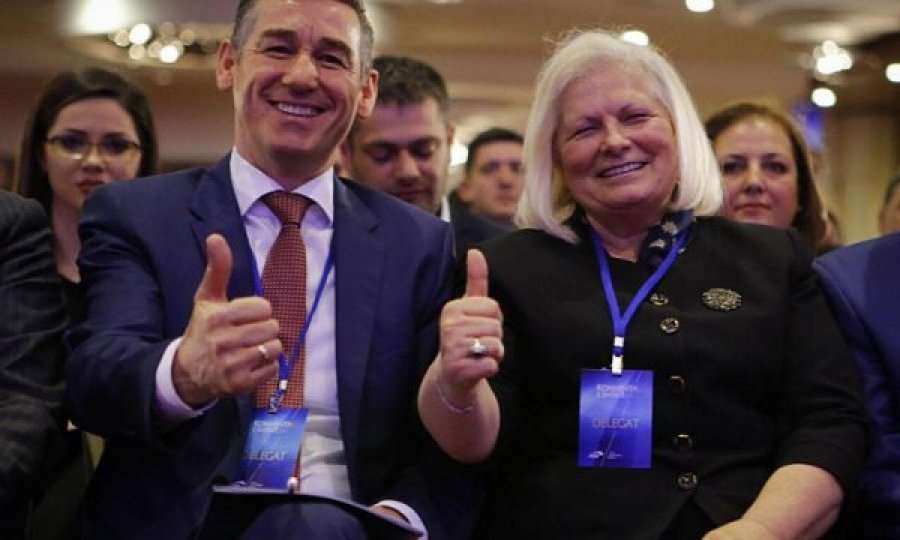 Veseli: Flora Brovina si fëmijë është i persekutuar nga babai i vet