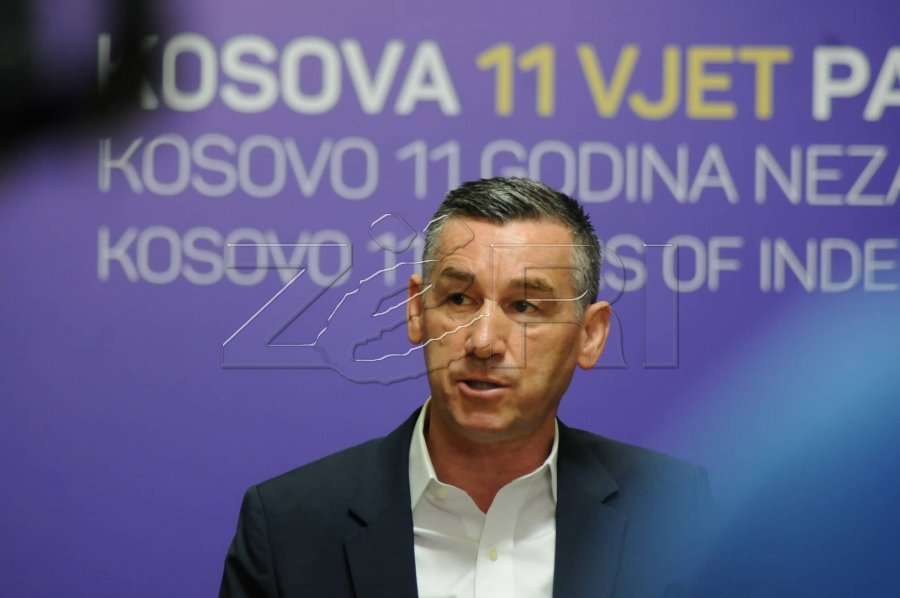 Veseli flet për skandalin me fajde, paralajmëron dorëheqje