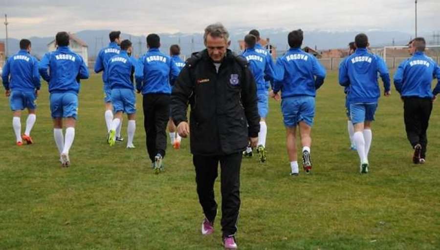 Kundër Malit të Zi pa treshen kryesore të mesfushës, trajneri i Kosovës ka diçka për të thënë 