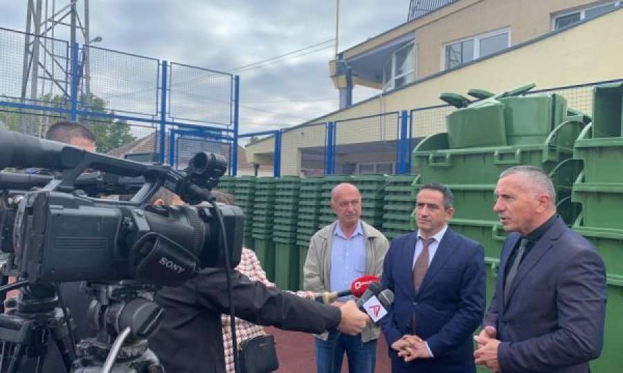 Kosova ia dhuron Bujanocit 350 kontejnerë të mbeturinave