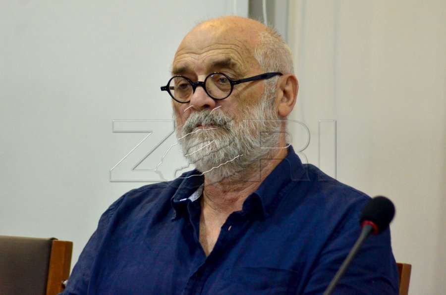 Maliqi: Rrezik nga dialogu pa vija të kuqe