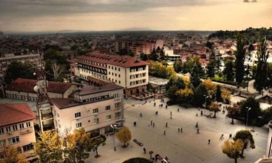 Krimi në Pejë: Kosovari e godet qëllimshëm me veturë një egjiptian