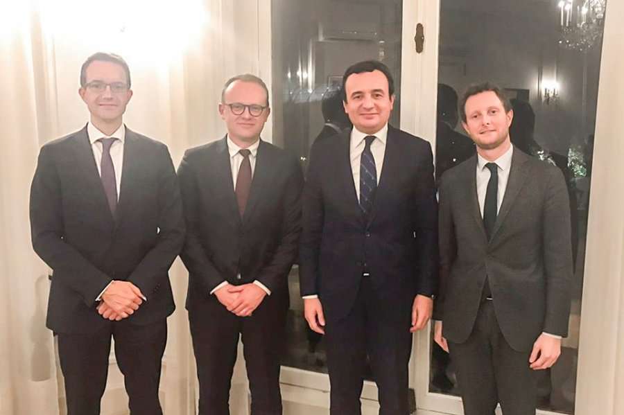 Kurti takon këshilltarët e Macronit, iu flet për zhvillimin e raporteve fqinjësore me Serbinë