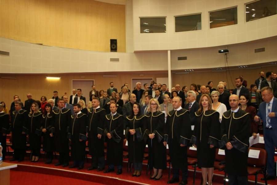 Kosovës i shtohen edhe 14 doktor të shkencave