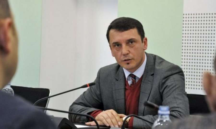 Ministri Kujtim Gashi i shpreh ngushëllime familjes për vdekjen e regjisores Arzana Kraja