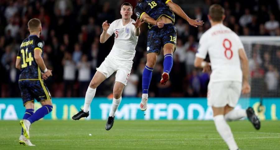 Mediumi britanik: Ky futbollist i Kosovës mund ta shkruajë historinë kundër Çekisë