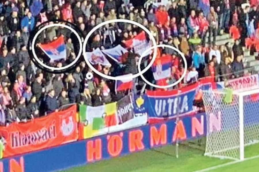 Mediumi serb: E mrekullueshme, shqiptarët ankohen për racizëm, për flamujt 'Kosova është Serbi'