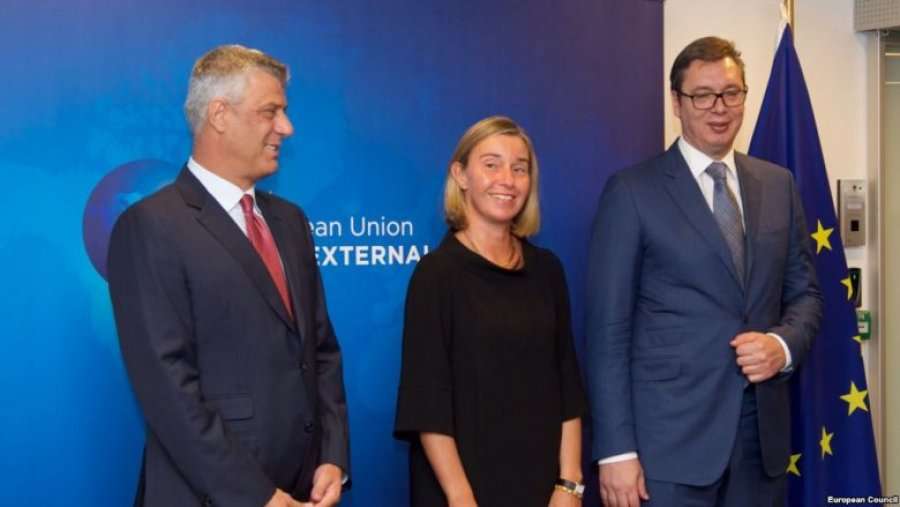 Zyrtari amerikan: Marrëveshja Kosovë-Serbi ekziston, por vështirësia është te zbatimi i saj