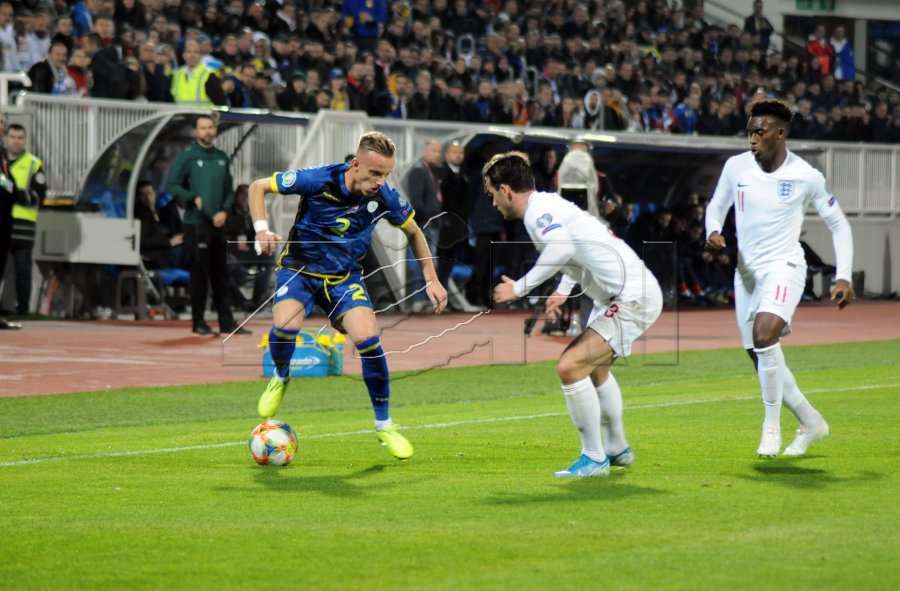 Ylli i Kombëtares angleze i zgjedh këto fjalë për Kosovën