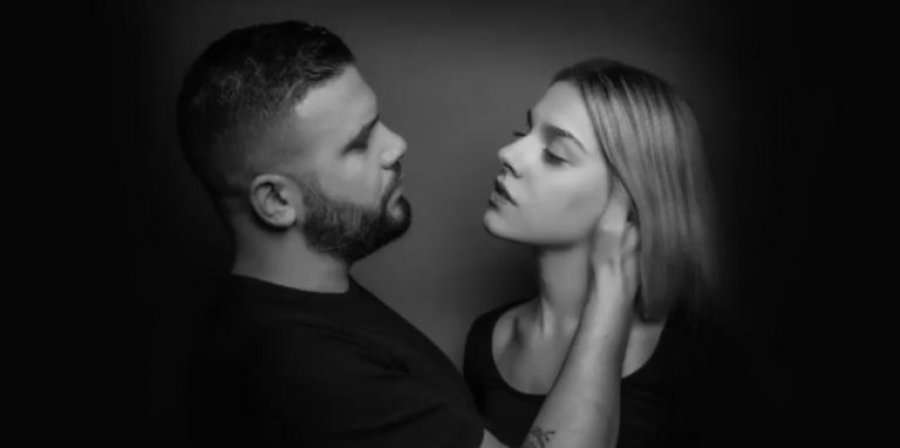 Flori Mumajesi dhe Arilena Ara sjellin baladën 'Doja'