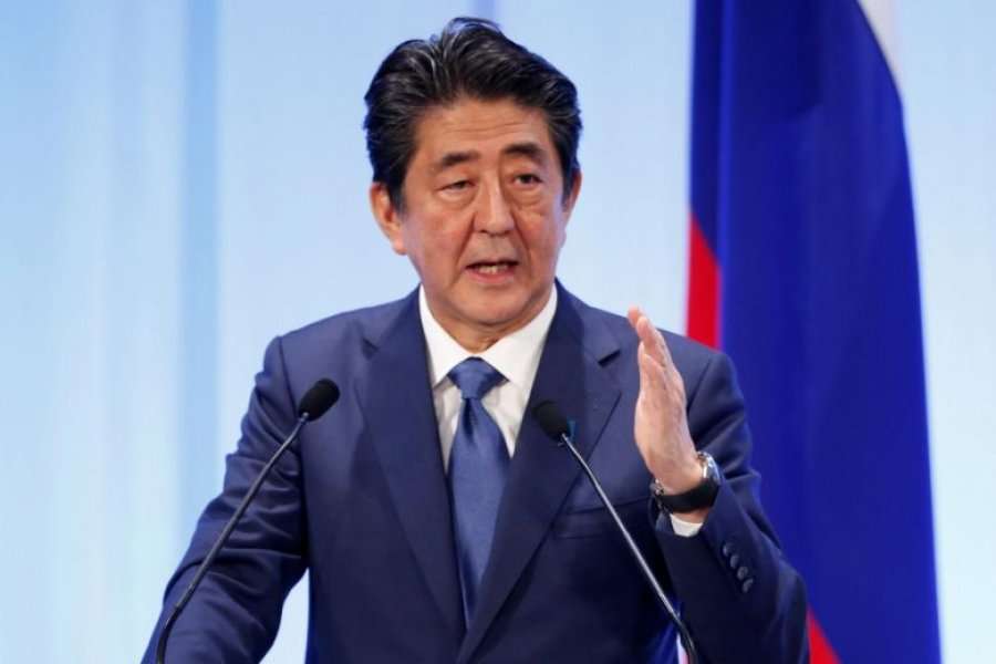 Abe thyen rekordin e jetëgjatësisë së një kryeministri japonez