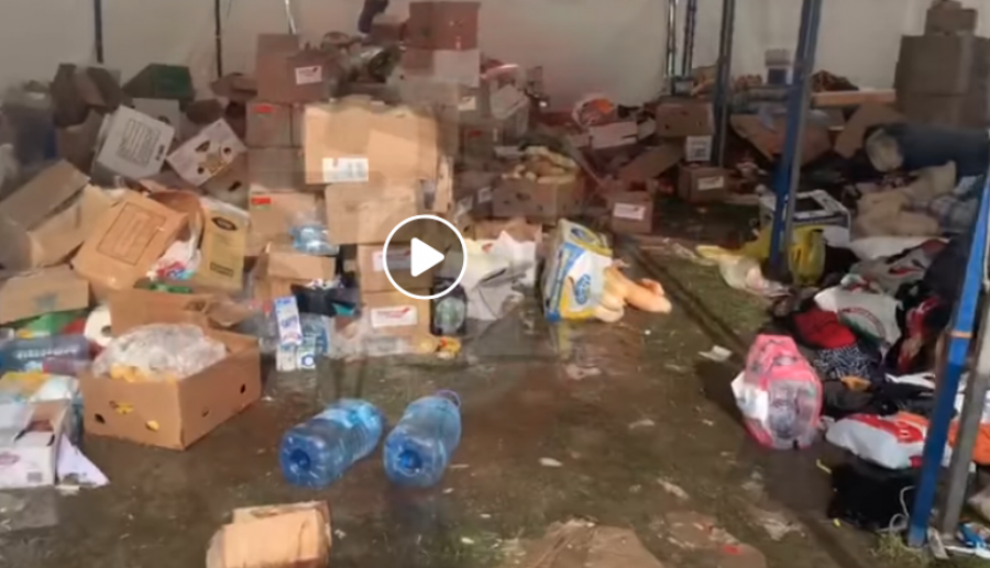 SKANDAL: Kështu hudhen ndihmat e dërguara për të pastrehët në Shqipëri