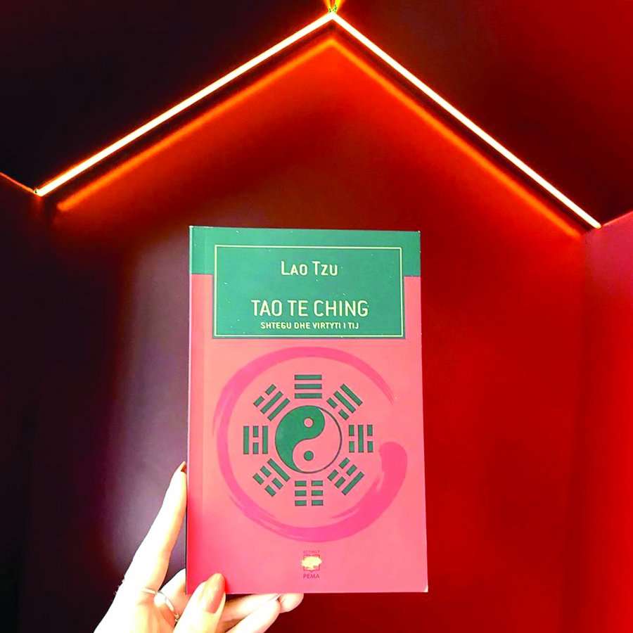 Libri i javës - 'Shtegu dhe virtyti i tij' nga Lao Tzu
