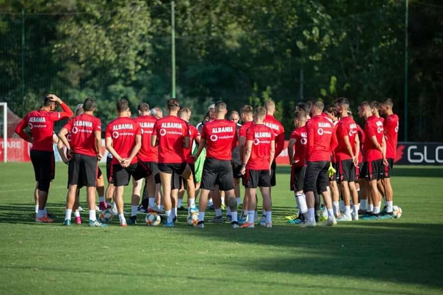 Turqi – Shqipëri, ky pritet të jetë formacioni i kuqezinjve