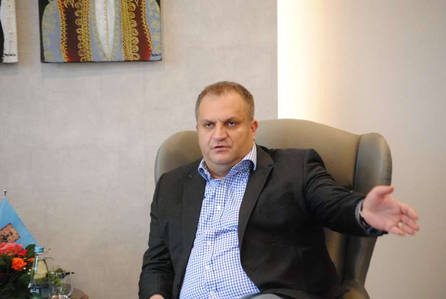 Ahmeti i përgjigjet Sali Zybës: Jam qytetar krenar i Republikës së Kosovës