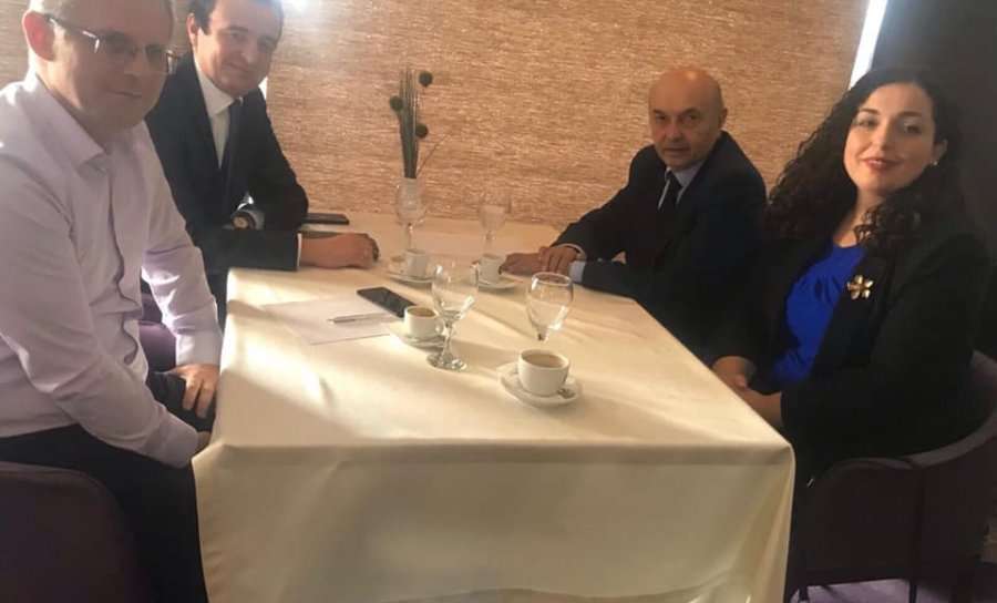 Isa Mustafa flet pas takimit: Vendimin për koalicion do ta marrin organet përgjegjëse të LDK-së