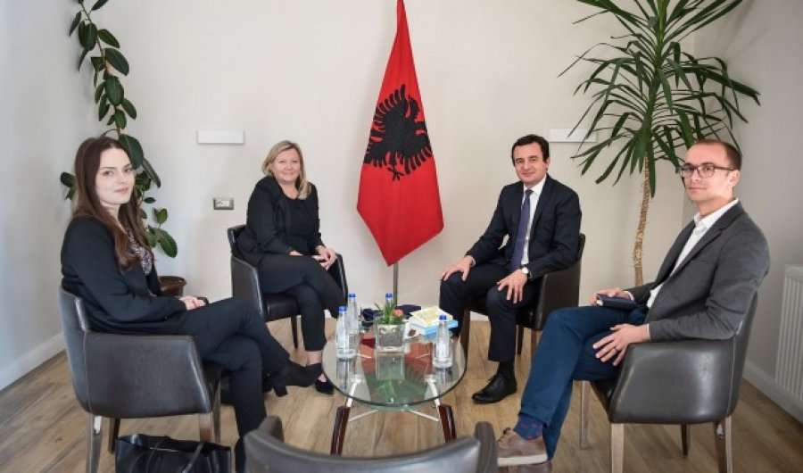Ambasadorja e Finlandës uron Kurtin për rezultatin e arritur në zgjedhjet