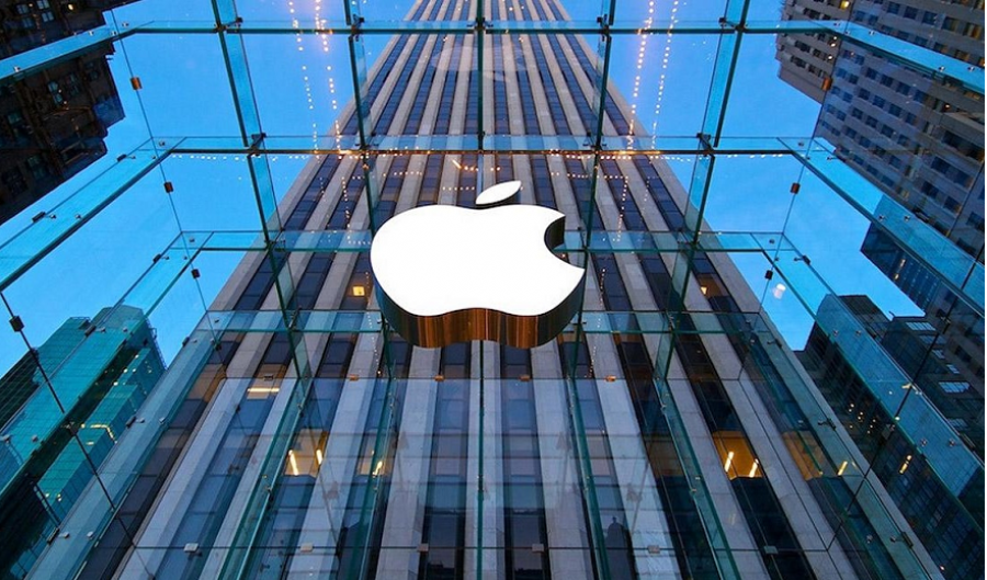 Rusi padit kompaninë 'Apple', e akuzon se aplikacioni e bëri homoseksual