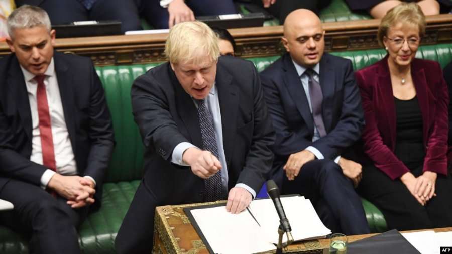 Shtyhet votimi për Brexit