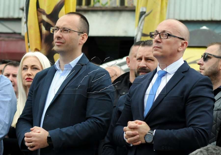 Lista Serbe akuzon dhe kërcënon Kurtin