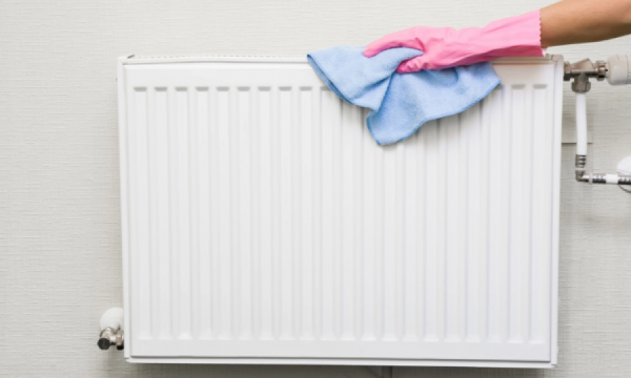 Nëse nuk i pastroni radiatorët, mund t’ju vijnë më të larta faturat e ngrohjes