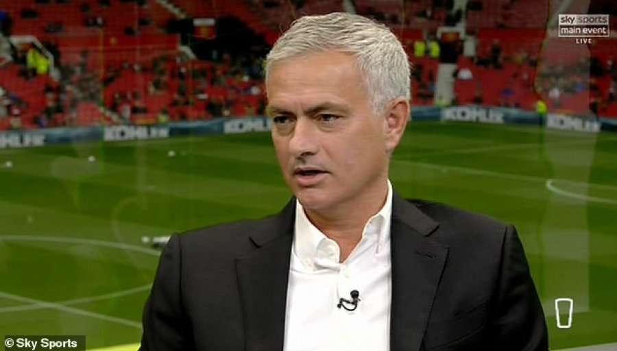 Mourinho ‘godet’ Kloppin pas ndeshjes me Unitedin: Atij nuk i pëlqeu menyja, deshi mish por mori peshk