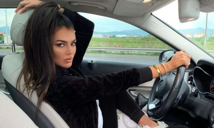 Pas “Bentley”-t, Morena Tarakut i vijnë dhuratat tjera nga marka super e shtrenjtë