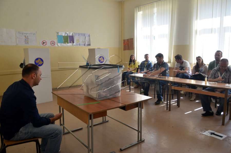Rreth 50 mijë vëzhgues dhe komisionarë pritet të angazhohen në zgjedhje