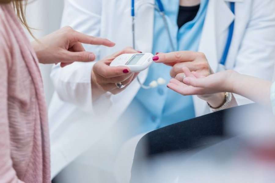 Shkencëtarët thonë: Njerëzit e shkurtër kanë më shumë shanse të kenë sëmundjen e diabetit