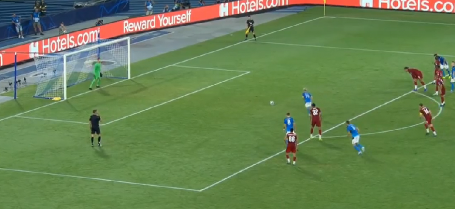 Napoli – Liverpool, penallti për vendasit