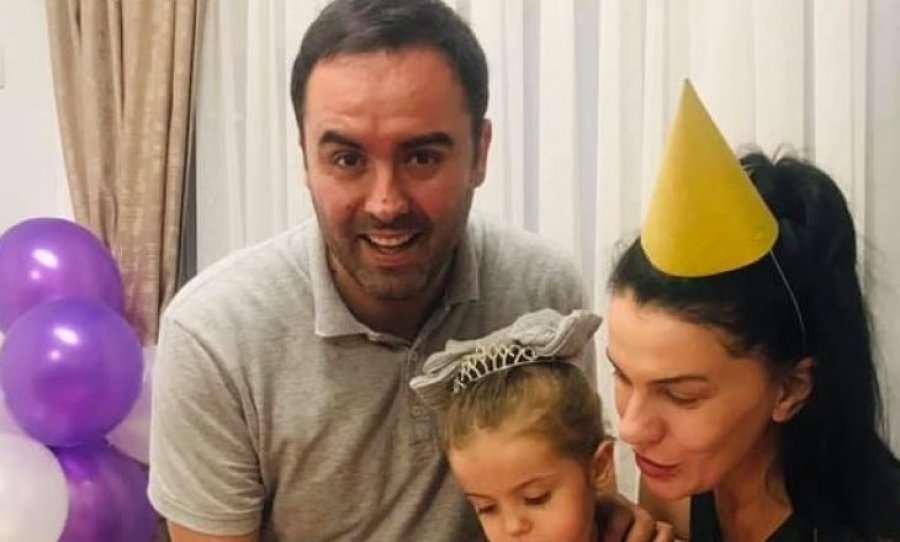 Glauk Konjufca i blen veturë vajzës për ditëlindje