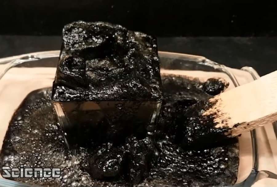 Pasi ta kuptoni se në çfarë shndërrohet ‘Coca Cola’ në trup, nuk do e fusni më në gojë