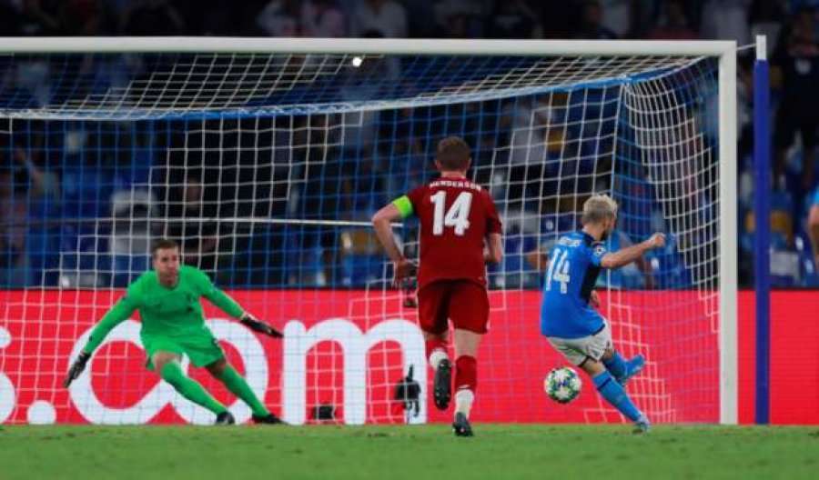 Ylli i Liverpoolit flet pas humbjes në Napoli: Duhet të reagojmë
