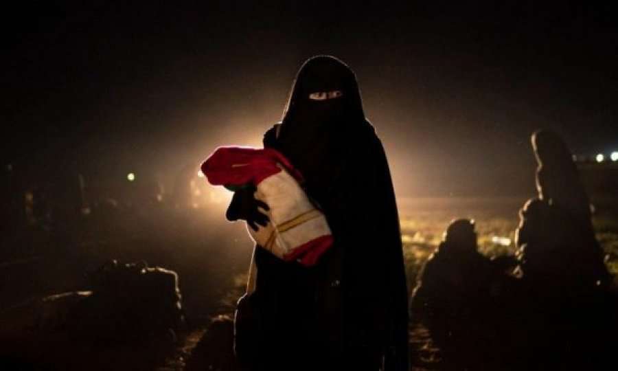 Rrëfimi i një gruaje të kthyer nga Siria në Kosovë