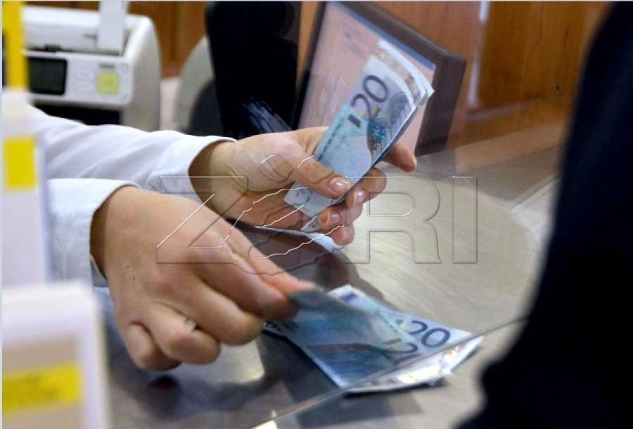 Ministria tregon se si do ta përfitojnë punëtorët shtesën prej 100 euro