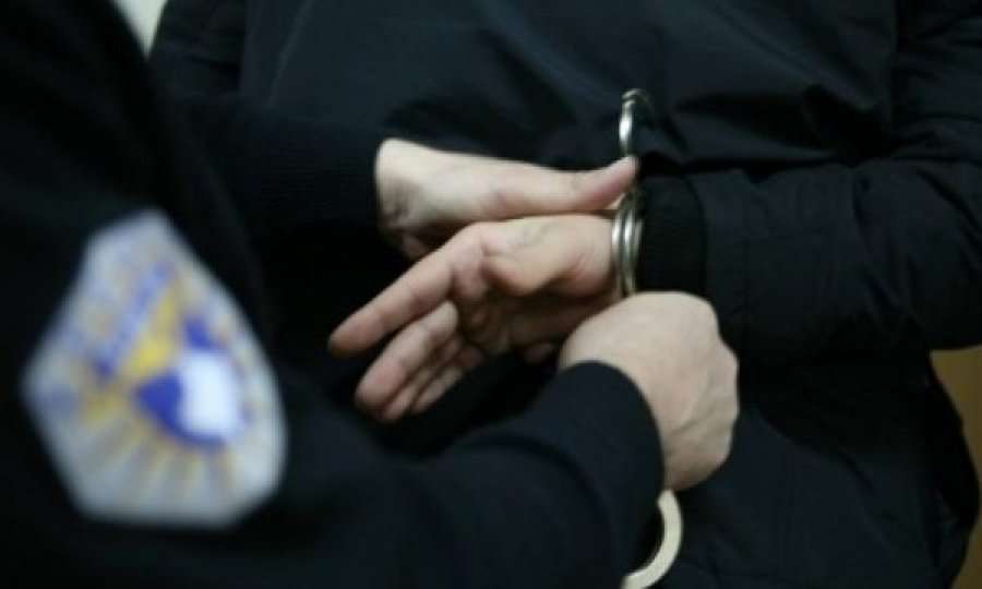 Edhe 27 persona të arrestuar – nuk e respektuan orën policore