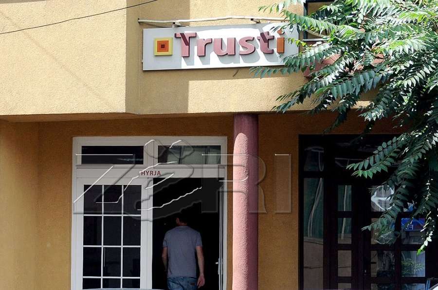 Trusti e merr teposhtën, shkak koronavirusi