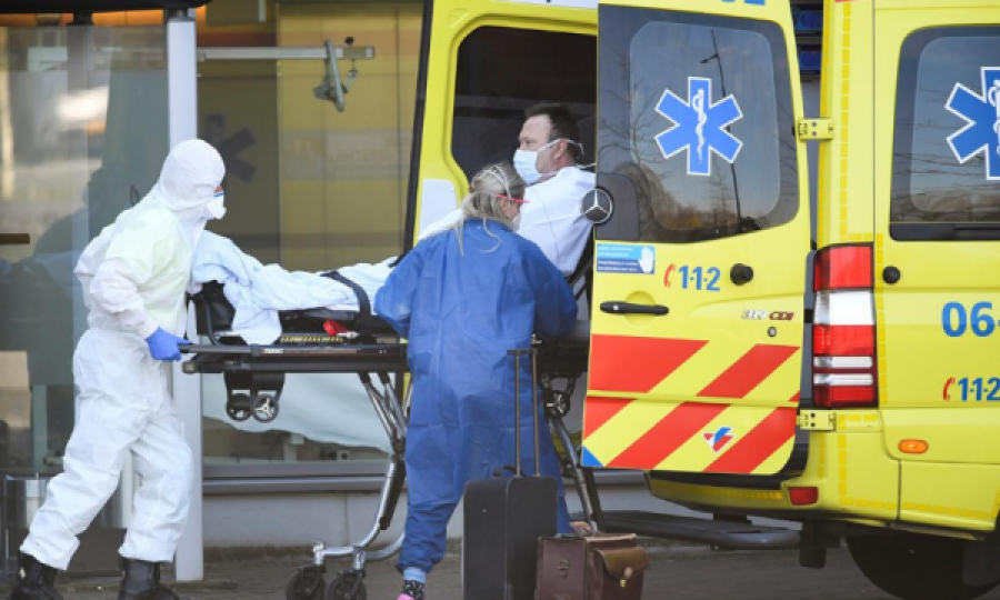 Holanda i regjistron 147 vdekje e gati 1 mijë raste të reja të virusit për 24 orë