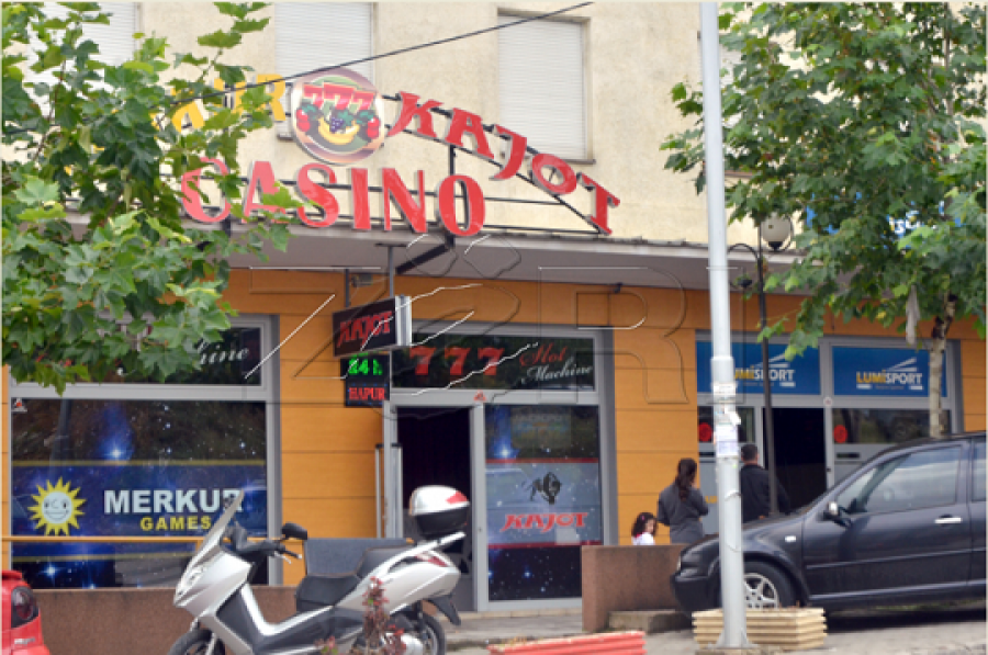 Lojërat e fatit në Karaqevë i bashkojnë kosovarët, shqiptarët dhe serbët