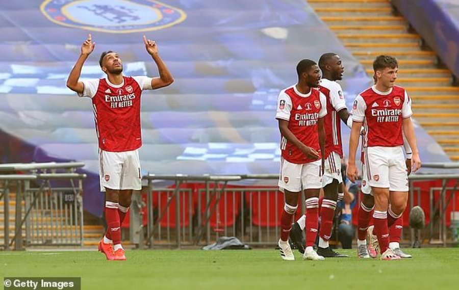 Arsenal triumfon në FA Cup përballë Chelseat
