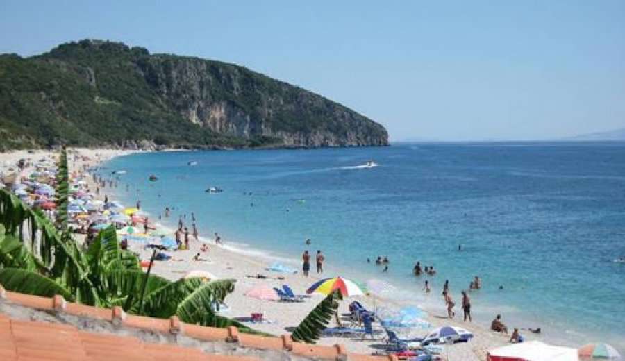 Shqipëria vetëm me 20 për qind të numrit të përgjithshëm të parashikuar të turistëve