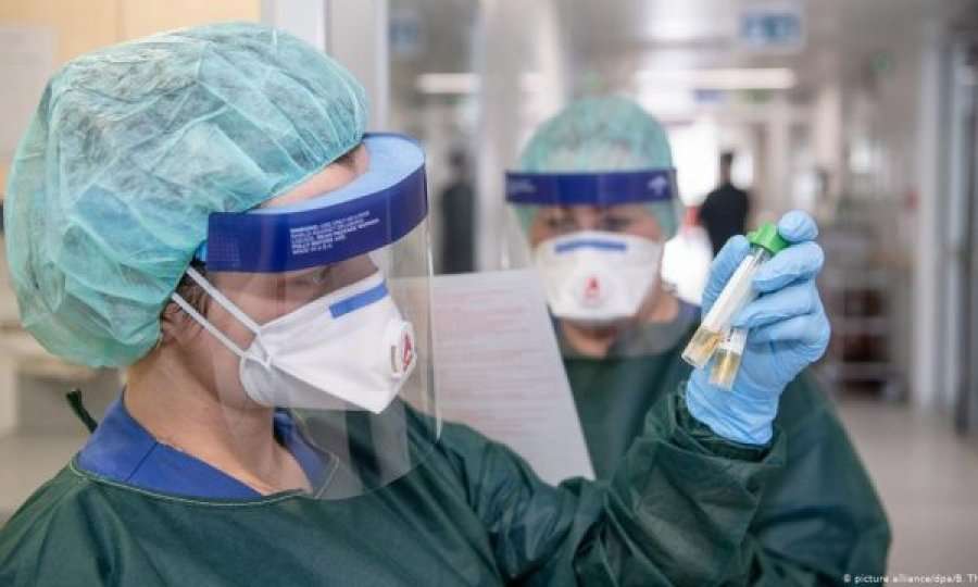 Gjermania e bën të detyrueshëm testin për COVID-19 për udhëtarët nga zonat me rrezik
