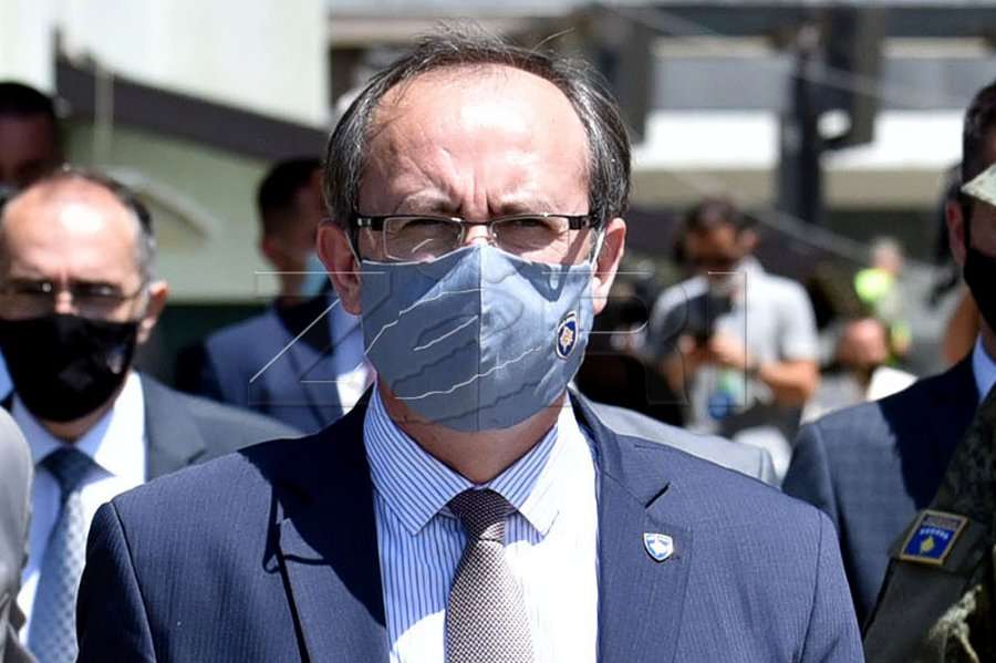Hoti deklaron se janë ndarë nga 130 euro për 27.527 familje me kushte të rënda materiale